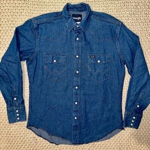 SOLD Wrangler Snap Shirt
